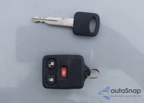 1999 Ford F-350 Lariat/Xl/Xlt from USA, damaged, VIN 1FDSF35FXXED50623